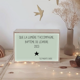 Box lumineuse Cadeau Communion personnalisé Vert amande